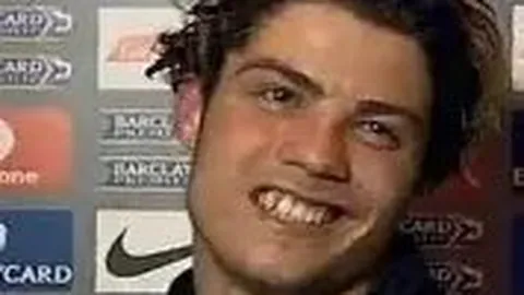 荷兰西班牙欧国联战成2-2：加克波先拔头筹，梅里诺读秒追平，荷兰10人战平西班牙