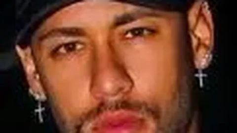 《复联5》抢先揭秘：独家预告《漫威争锋》联动盛宴，精彩瞬间即刻解锁！